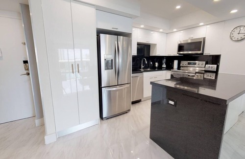 Sunny Isles Beach Condo | OR1019 - Modern Ocean View Apt Steps to the Beach
