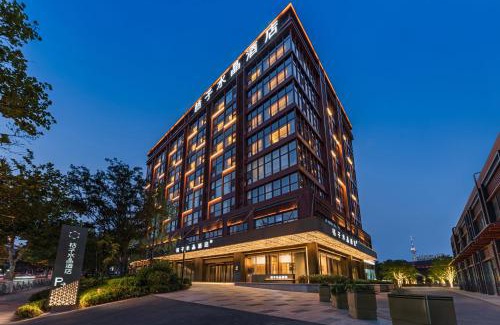 Shibei Hotel | Orange Crystal Qingdao Taitung Pedestrian Street Hotel