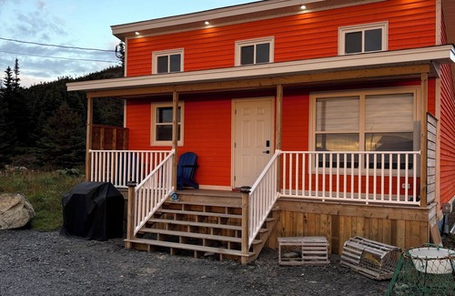 Twillingate Cottage | Orange Jellybean: Great ocean views and sunsets a short walk to town