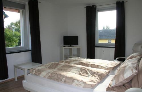 Stockheim-Leiferde Apartment | Orange Sun Apartment