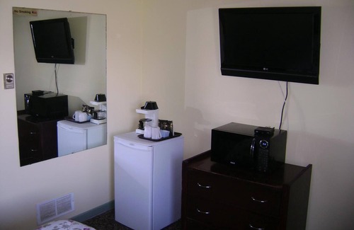 Mono Hotel | Orangeville Motel