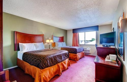 Heritage Hills Hotel | Orangewood Inn and Suites Midtown