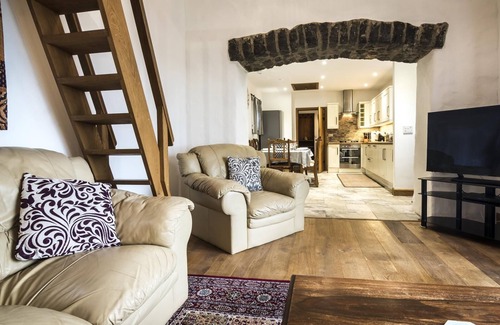 Tenby Cottage | Orchard Cottage - Barn Conversion - Beavers Hill