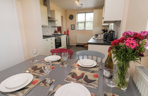 Wollerton Cottage | ORCHARD COTTAGE, pet friendly in Weston-Under-Redcastle