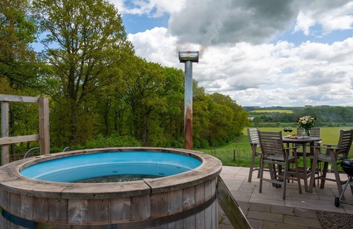 Kelso House | Orchard Hideaway - Two Bedroom House, Sleeps 4