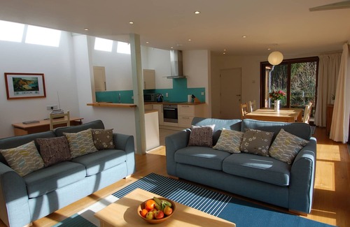 Sidmouth Cottage | ORCHARD RETREAT, with open fire in Sidmouth