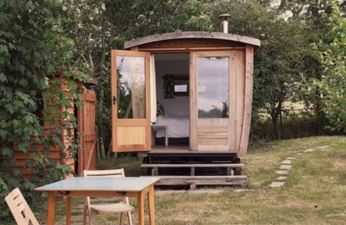 Bramfield Cabin | ORCHARD WAGON