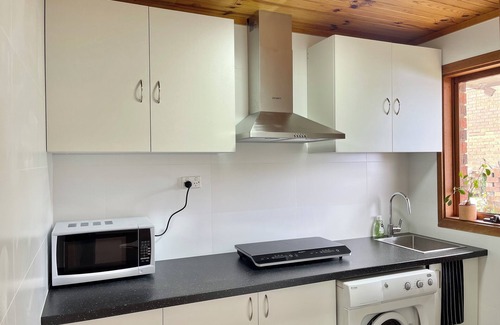 Narre Warren Apartment | Orchid Guest Suite with private entrance and yard