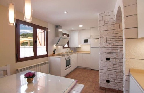 Belsierre Cottage | Ordesa Houses - Oak House