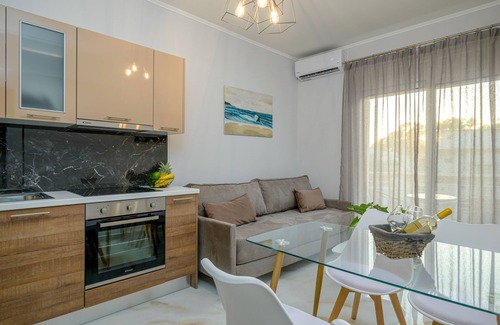 Ammoudia Apartment | Orea Homes