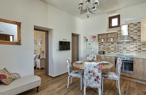 Kamilari Villa | Orelia Cretan Villas-Modern stone villa