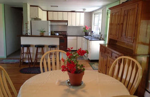 Spring Mills Cottage | Organic Farm Cottage near Penn State