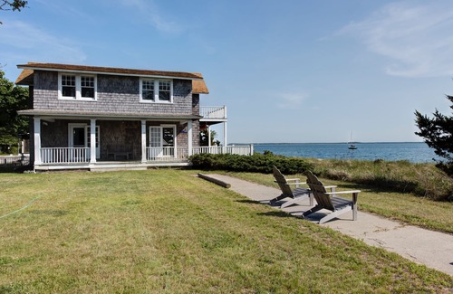 Orient Cottage | Orient Village — Historic Bayfront Cottage — 2025 Season