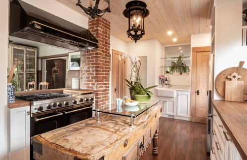Alta Mesa House | Original Frank Lloyd Wright Home, Walk to Everything, 3 Blocks to Beach