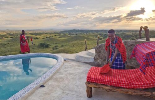 Arusha Cabin | Original Maasai Lodge – Africa Amini Life