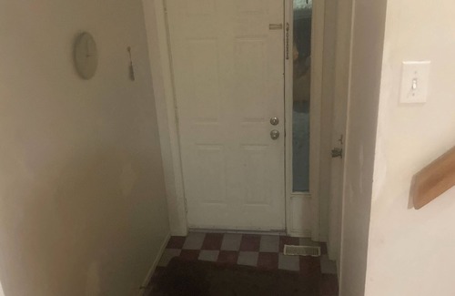 Ottawa Division House | Orleans Comfort Room