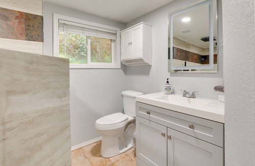 Ahsahka Cottage | Orofino Cottage - Patio, Hot Tub & Outdoor Kitchen