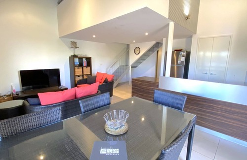 Exmouth Villa | Osprey Holiday Village Unit 103/2 Bedroom apartment in complex with a pool