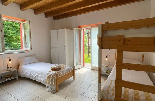 Laveno Hostel | Ostello Casa Rossa