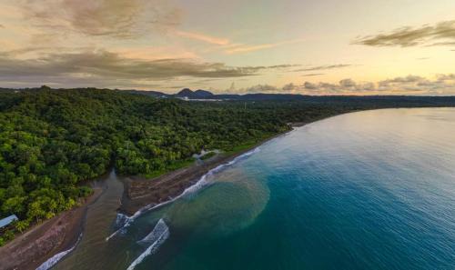 Nuqui Hotel | Ostional River