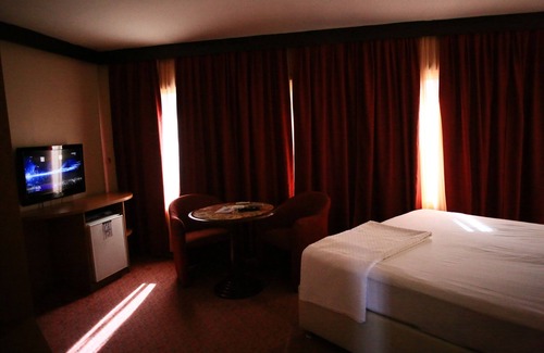 Orhangazi Hotel | Otel Familia