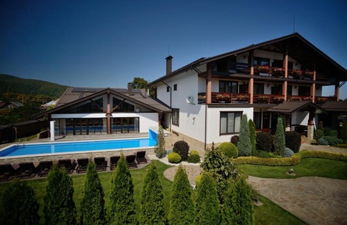Kamennomostskiy House | Отель "Усадьба Парфенова"