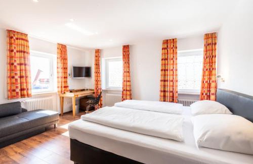 Weil am Rhein Hotel | Ott's Hotel Weinwirtschaft & Biergarten Weil am Rhein/Basel