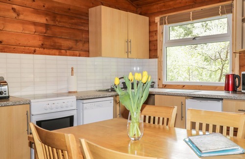 Marybank Cottage | OTTER LODGE, pet friendly, with a garden in Strathpeffer