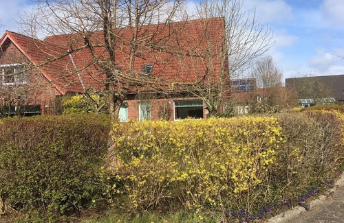 Otterndorf Apartment | Otterndorf: Holiday home, ground floor, 120m2, garden, play street, close to the beach/town