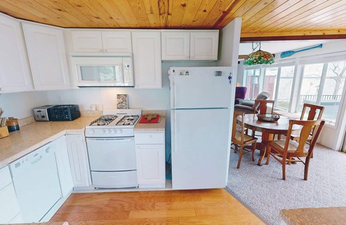 Ottertail Cabin | Ottertail Lakefront 3BR. Boat lift. Cozy. Awesome!