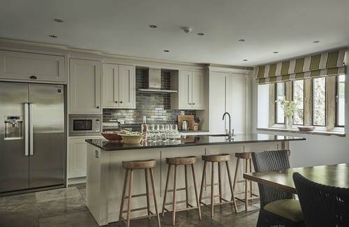 Yockenthwaite House | Oughtershaw Hall - a large propertie that sleeps 16 guests in 8 bedrooms