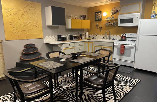 Ukiah Apartment | Our 1971 mid-century STAR DOME PLANET, unique architecture, centrally located