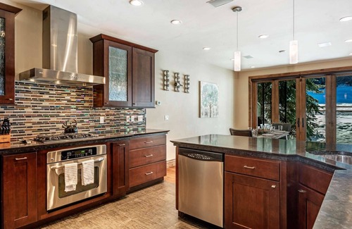 Eagle-Vail House | Our Beautiful 4BR Townhome with Private Hot Tub & Views Will Make You Feel at Home in the Mountains