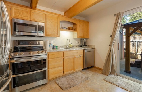 Big Bear Lake Cabin | Our Cabin in the Woods Log Cabin Retreat w/Hot Tub