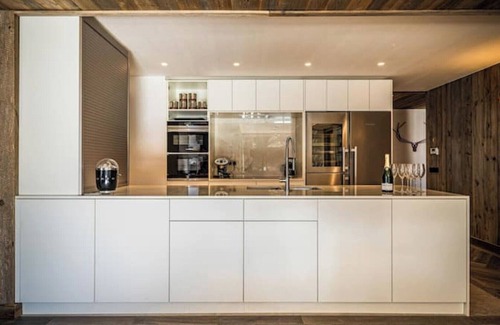 Meribel Village Ski Chalet | Ours Rouge- Beautiful Chalet in Meribel Village