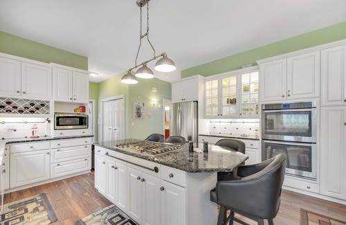 Town of Milo House | Our Happy Retreat: "Finger Lakes Reunions on Keuka Lake! Pet Friendly + Hot Tub!"