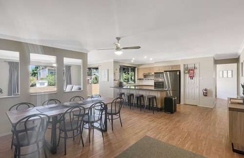 Batehaven House | Our Haven: 4-Bed Escape Near Beach & Mogo Trails
