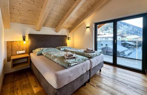 Hollersbach im Pinzgau Apartment | Our's Living Penthouse - private Sauna - near Kitzbüheler Alpen ski lift