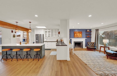 Canyon Rim House | Our "Slice of Heaven, located near ski resorts, U of U and Downtown Salt Lake