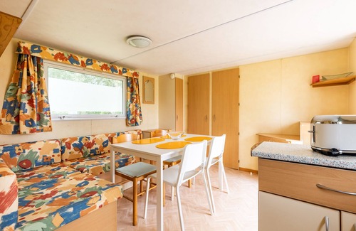 Queyrac RV Rental | Outdoor Hospitality, Relaxation at Lake Isachris in Queyrac in the Médoc - Mobile Home 4