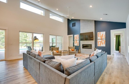 Malakoff House | Outdoor Oasis Family Malakoff Gem on Cedar Creek!
