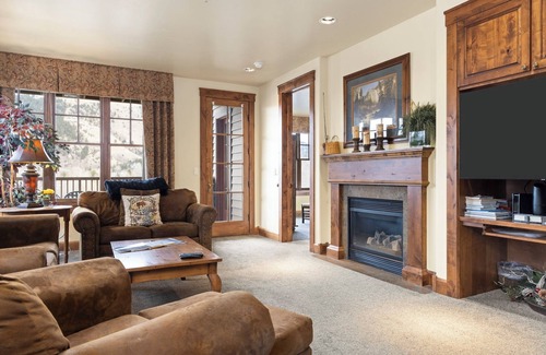 Jackson Condo | Outpost: Grand View 2810 - AC and Close to town!