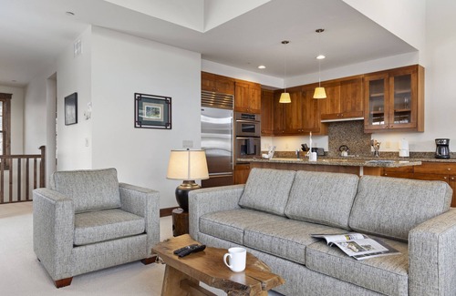 Jackson Condo | Outpost: Love Ridge 242- Close to town!