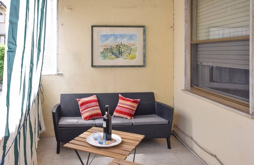 Migliarino Apartment | Outside Pisa welcomes you this practical and cozy apartment.