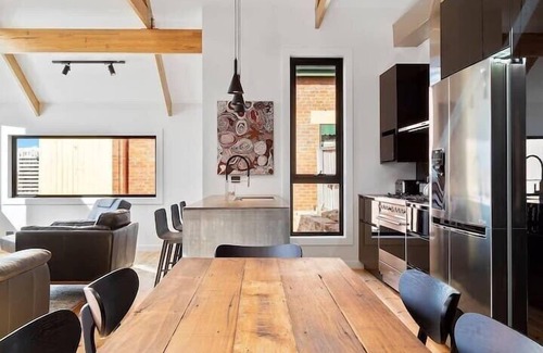 Hobart Central Business District House | Outstanding Quality Renovation, so close to CBD.