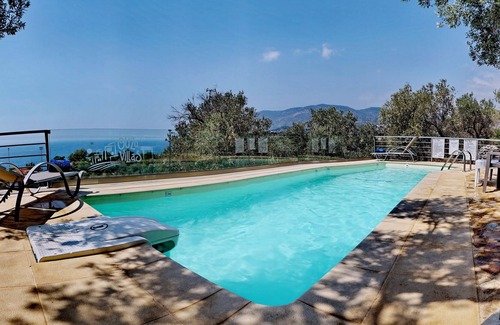Plomari House | Ouzo Villas 2, 3BR Villa in Ag. Isidoros Plomari Lesvos