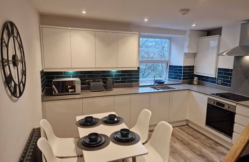 New Mills House | Over Torrs Cottage New Mills