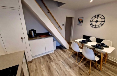 New Mills House | Over Torrs Cottage New Mills