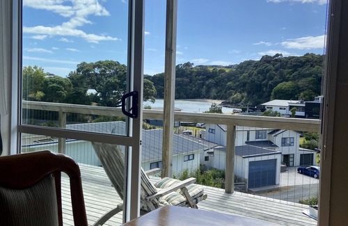 Tutukaka House | Overlooking beautiful Tutukaka Harbour. Only 100m from Pacific Bay beach