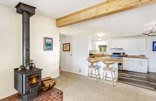 Belfair House | Overlooking Hood Canal Vistas & Private Garden